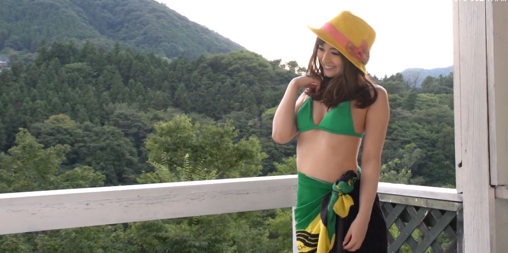 Video bokep Saya Niiyama cantik berpose dengan latar pemandangan indah
