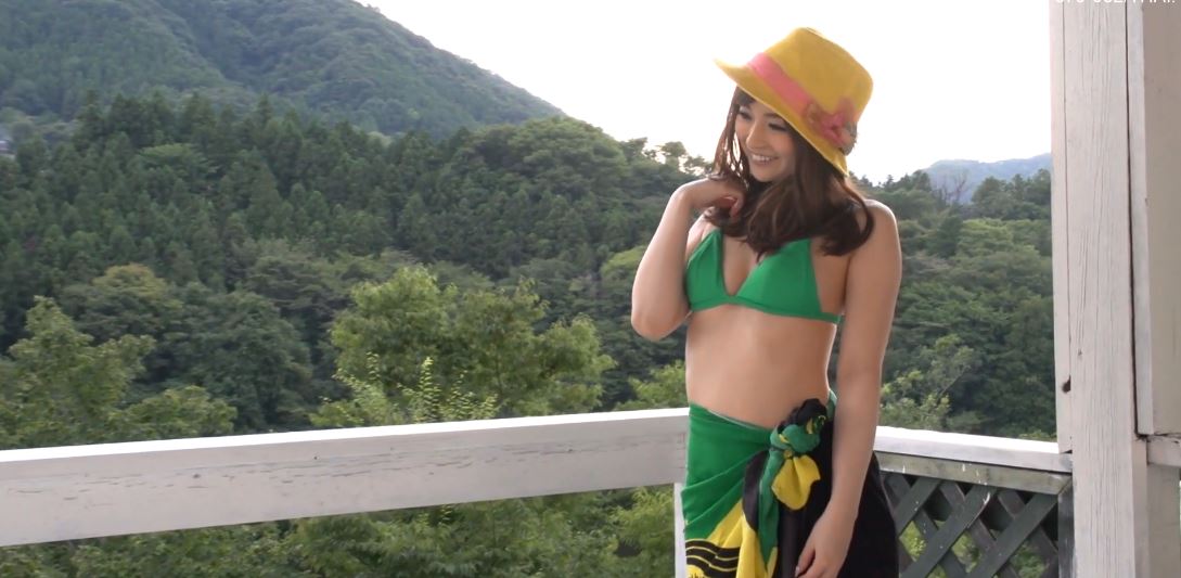 Video Bokep Asia Saya Niiyama ngentot dengan pacarnya dengan pamandangan gunung-gunung